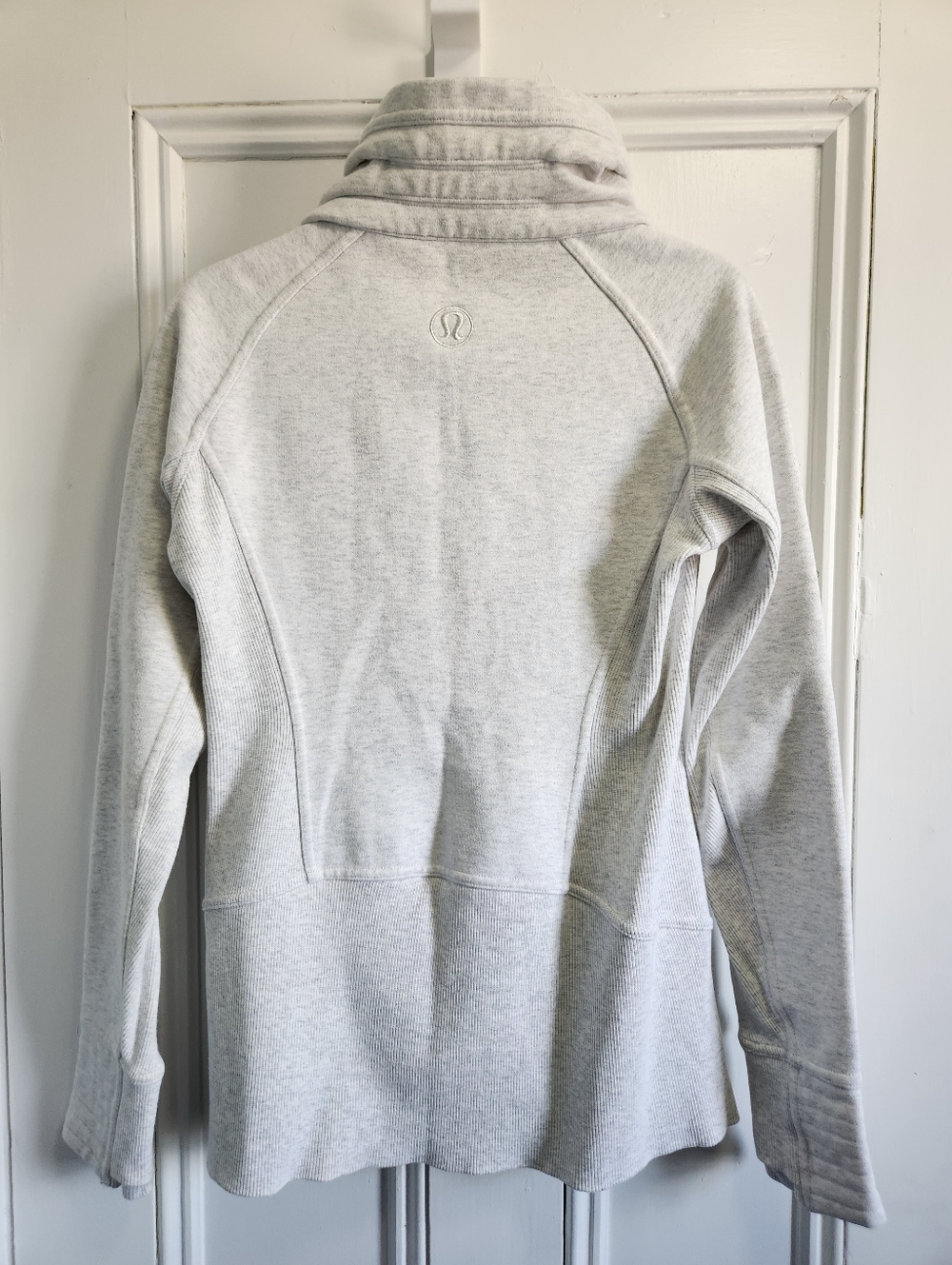 Lululemon Radiant Jacket II Heathered White - Size 4 - Picture 5 of 11